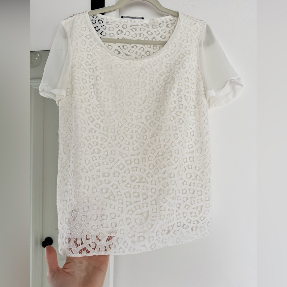TAHARI Cream Lace Eyelet Women’s Top - Picture 3 of 6